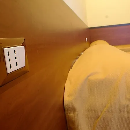 Nocleg ze śniadaniem Licia 4*