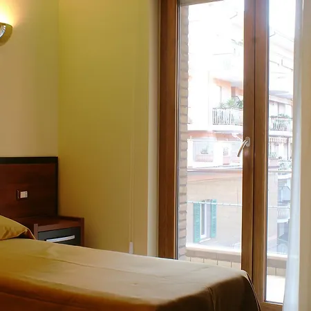 Nocleg ze śniadaniem Licia 4*