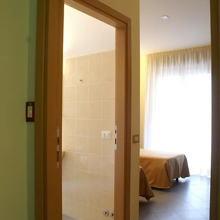 Nocleg ze śniadaniem Licia 4*